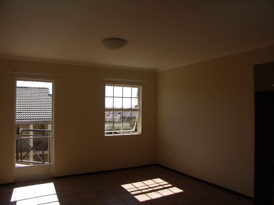 2 Bedroom Property for Sale in Moffat View Gauteng