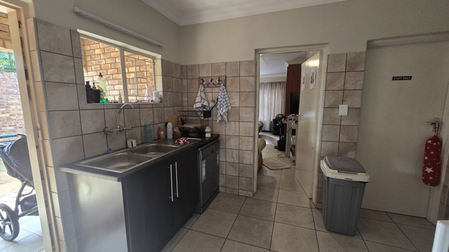 4 Bedroom Property for Sale in Moreleta Park Gauteng