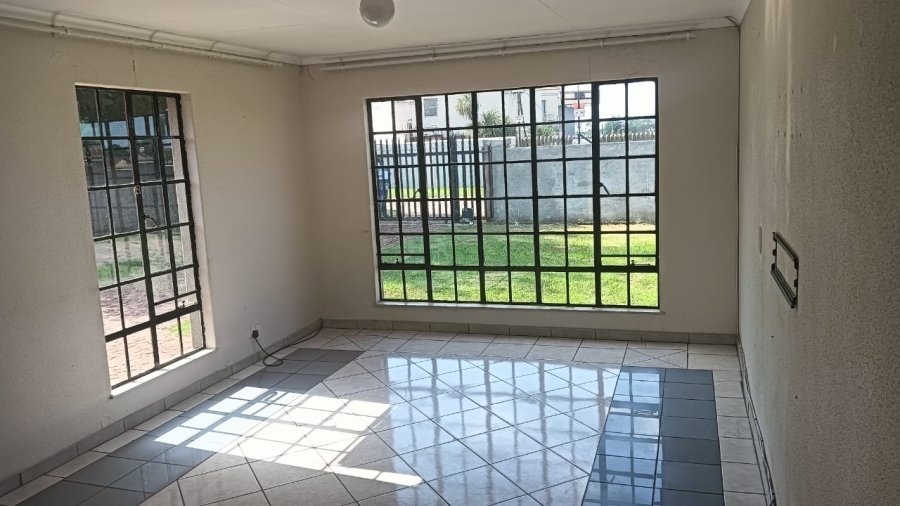 3 Bedroom Property for Sale in Terenure Gauteng