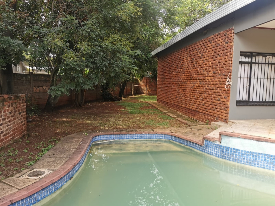 4 Bedroom Property for Sale in Doringkloof Gauteng