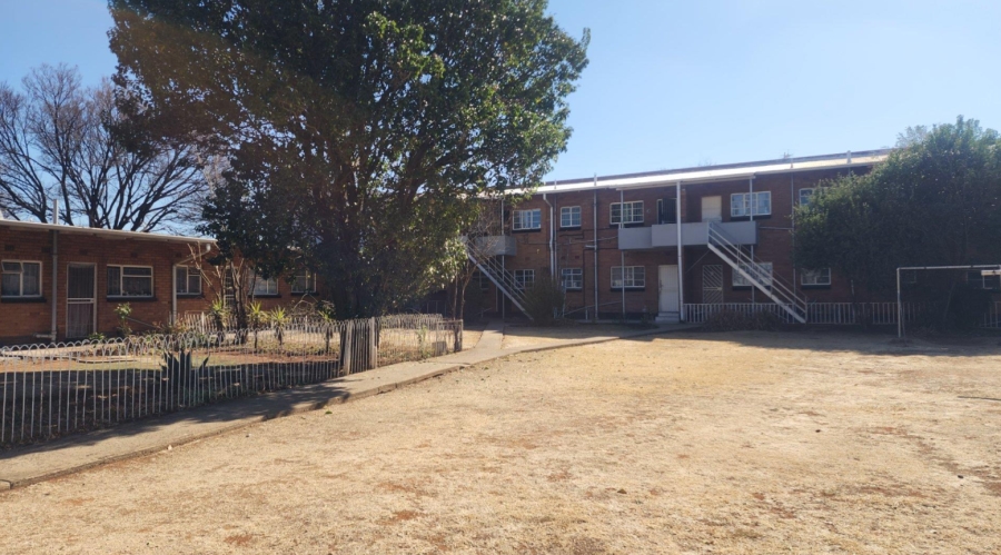 1 Bedroom Property for Sale in Meyerton Central Gauteng