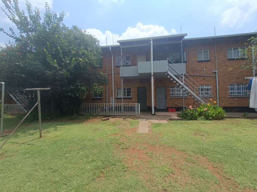 1 Bedroom Property for Sale in Meyerton Central Gauteng