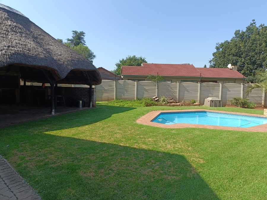 3 Bedroom Property for Sale in Golf Park Gauteng