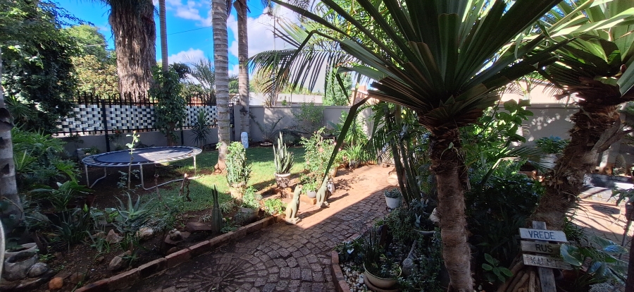 3 Bedroom Property for Sale in Les Marais Gauteng