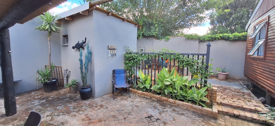 3 Bedroom Property for Sale in Les Marais Gauteng