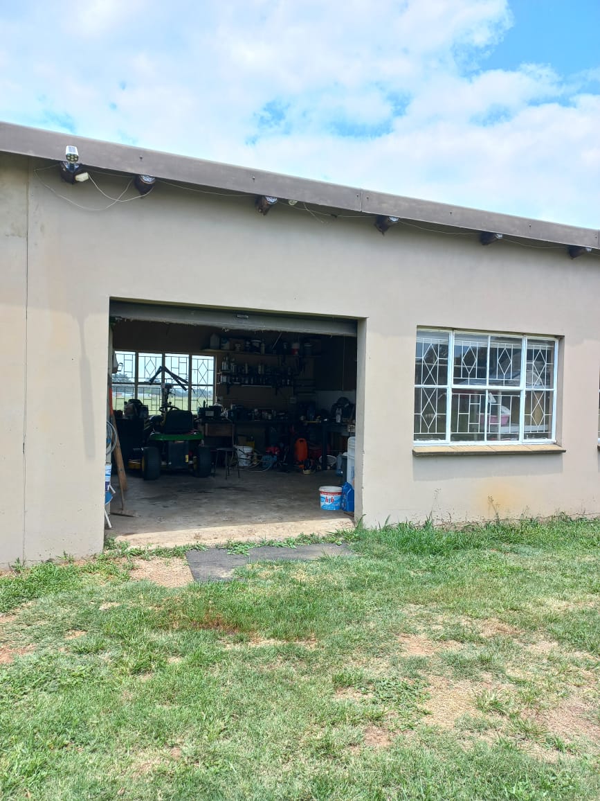 2 Bedroom Property for Sale in Uitvlugt A H Gauteng