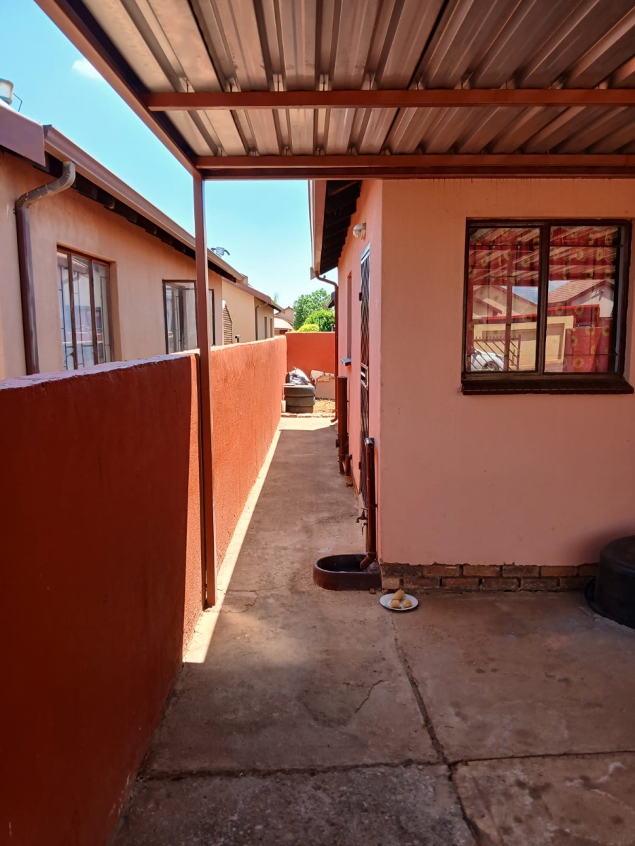 3 Bedroom Property for Sale in Soshanguve South Ext 4 Gauteng