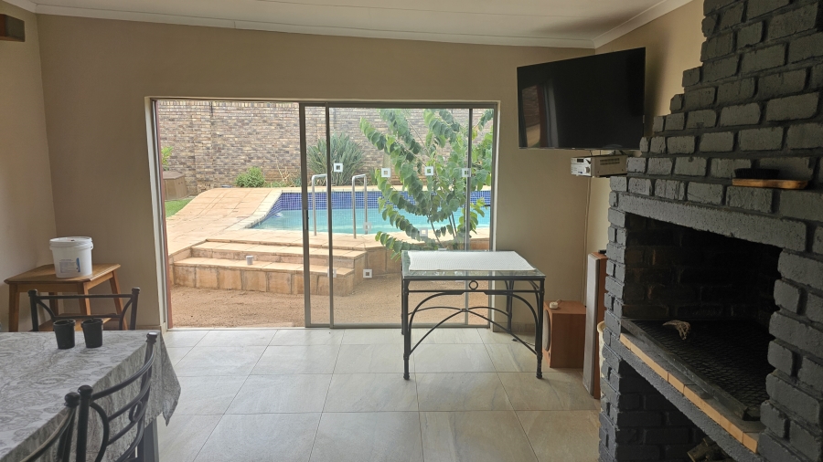 4 Bedroom Property for Sale in Eldoraigne Gauteng