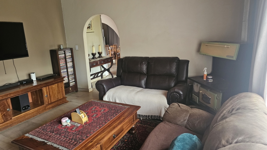 4 Bedroom Property for Sale in Eldoraigne Gauteng