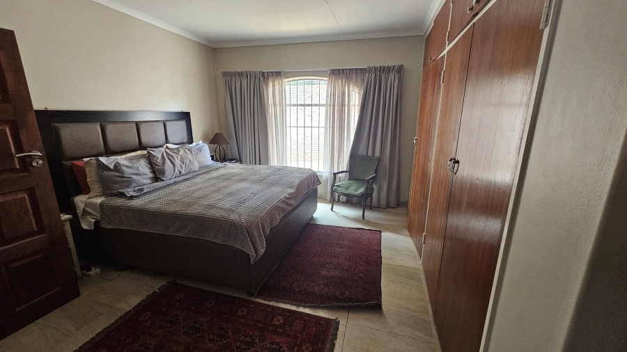 4 Bedroom Property for Sale in Eldoraigne Gauteng