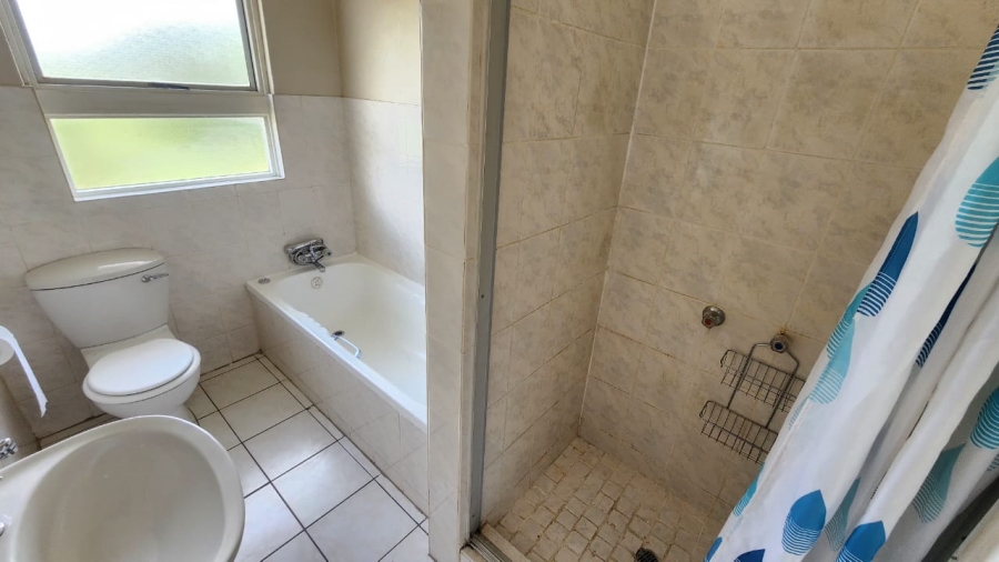 2 Bedroom Property for Sale in South Crest Gauteng