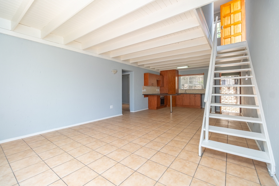 To Let 4 Bedroom Property for Rent in Broadacres Gauteng