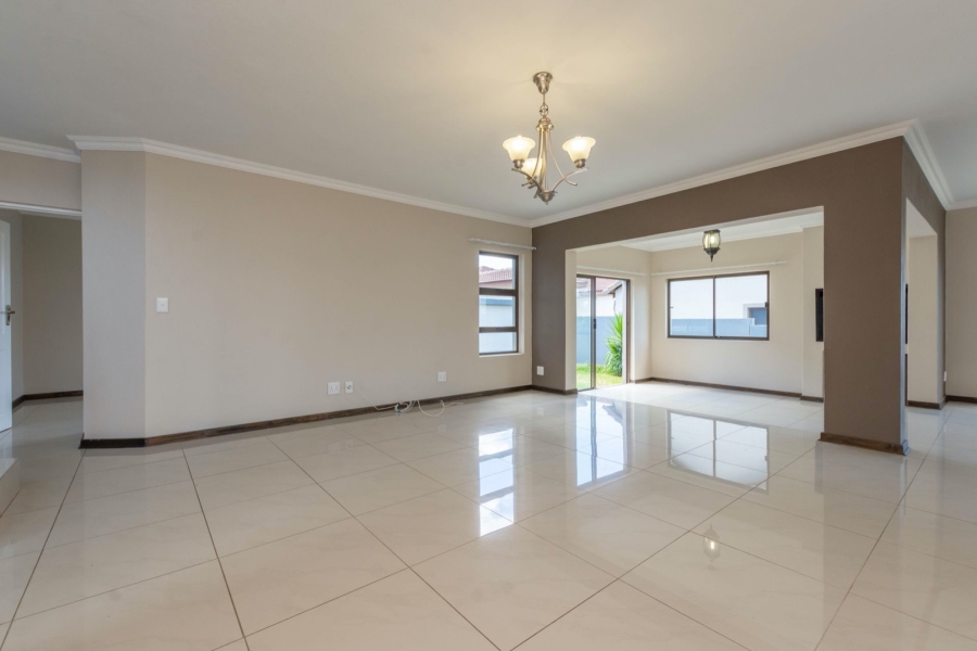 4 Bedroom Property for Sale in Homes Haven Gauteng