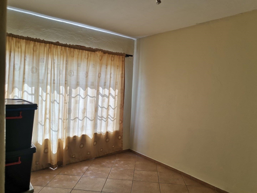 To Let 3 Bedroom Property for Rent in Kameeldrift West Gauteng