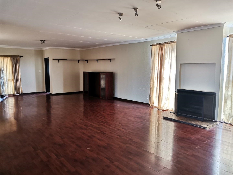 To Let 3 Bedroom Property for Rent in Kameeldrift West Gauteng