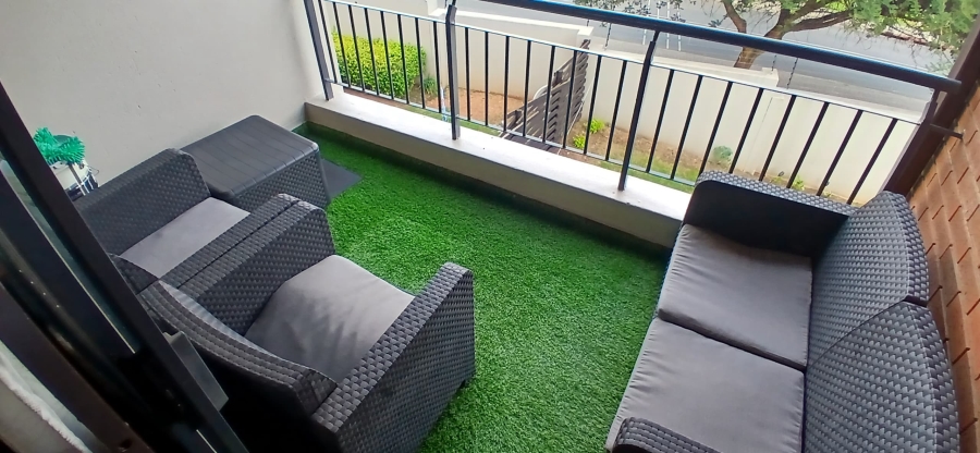 3 Bedroom Property for Sale in Oakdene Gauteng