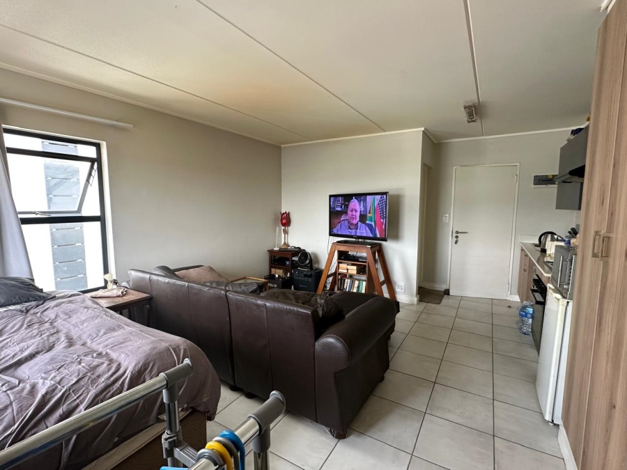 To Let 0 Bedroom Property for Rent in Linbro Park Gauteng