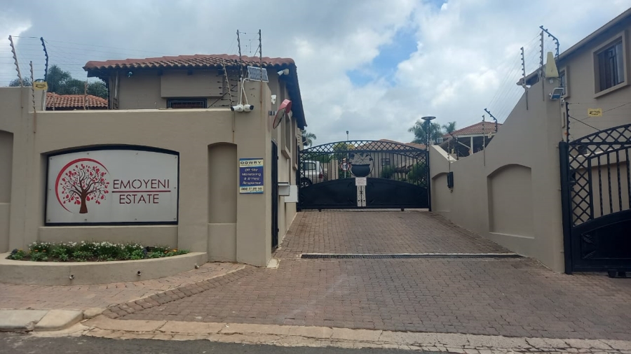 5 Bedroom Property for Sale in Chancliff Ridge Gauteng
