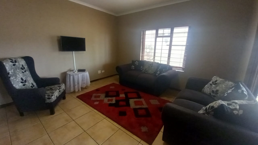 5 Bedroom Property for Sale in Chancliff Ridge Gauteng