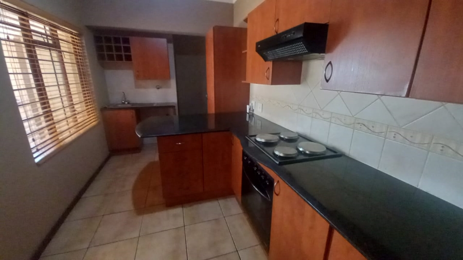 5 Bedroom Property for Sale in Chancliff Ridge Gauteng