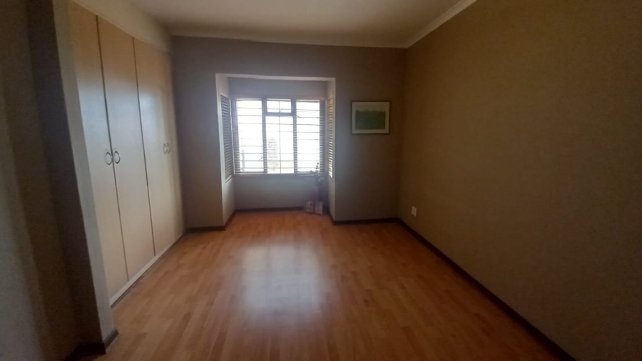5 Bedroom Property for Sale in Chancliff Ridge Gauteng