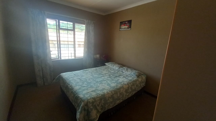 5 Bedroom Property for Sale in Chancliff Ridge Gauteng