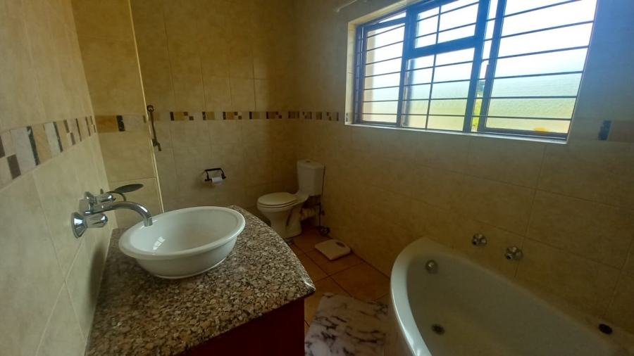 5 Bedroom Property for Sale in Chancliff Ridge Gauteng