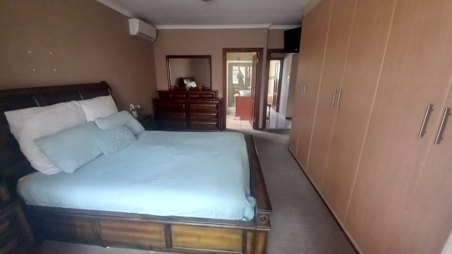 5 Bedroom Property for Sale in Chancliff Ridge Gauteng
