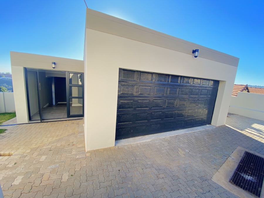 3 Bedroom Property for Sale in Roodekrans Gauteng