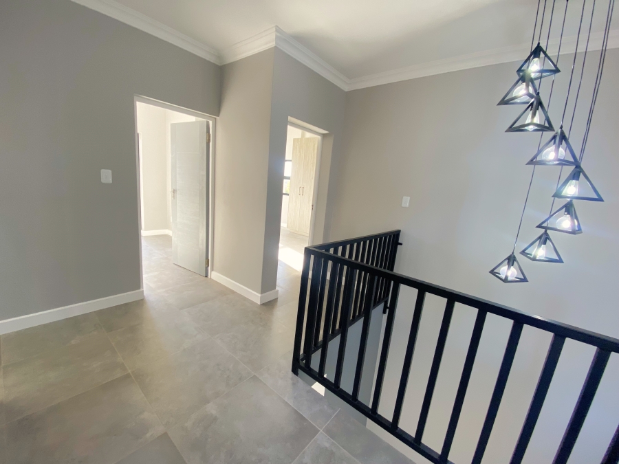 3 Bedroom Property for Sale in Roodekrans Gauteng