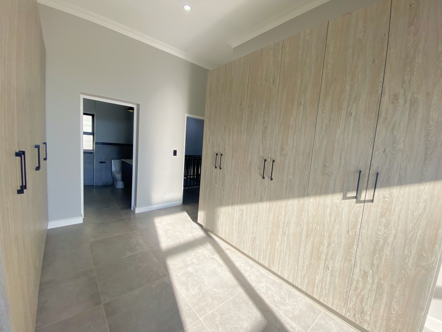 3 Bedroom Property for Sale in Roodekrans Gauteng