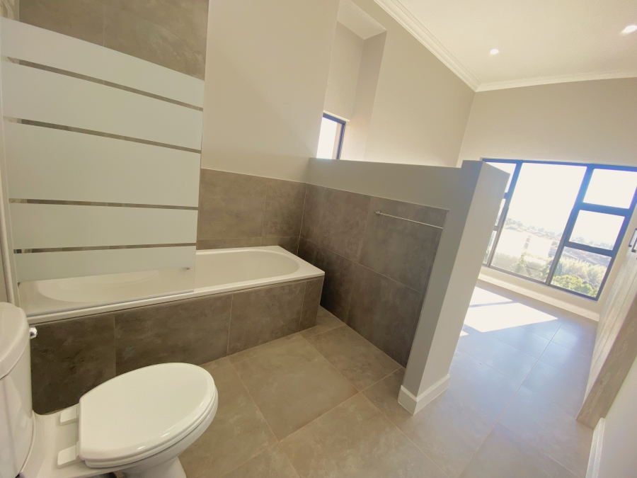 3 Bedroom Property for Sale in Roodekrans Gauteng