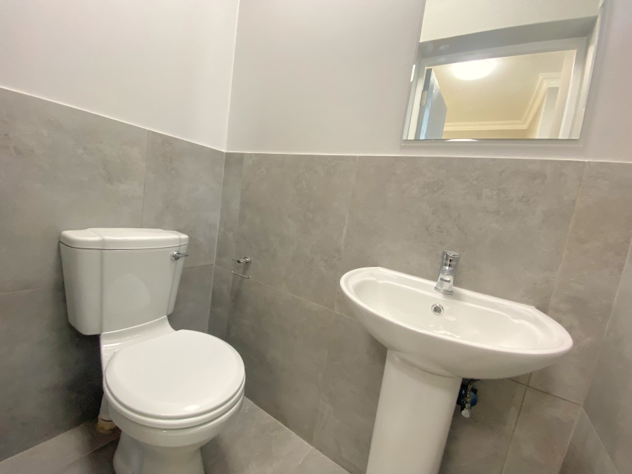 3 Bedroom Property for Sale in Roodekrans Gauteng