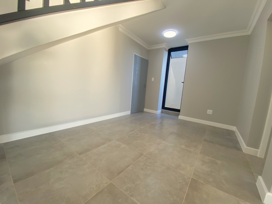 3 Bedroom Property for Sale in Roodekrans Gauteng