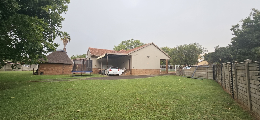 3 Bedroom Property for Sale in Three Rivers East Gauteng