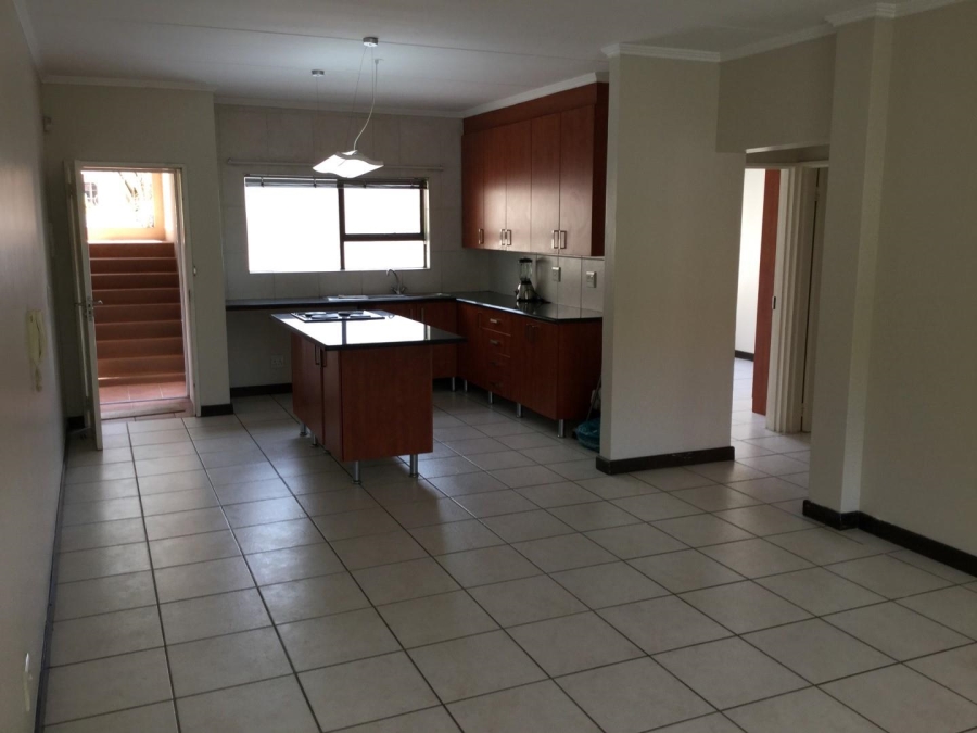 To Let 2 Bedroom Property for Rent in Sunninghill Gauteng