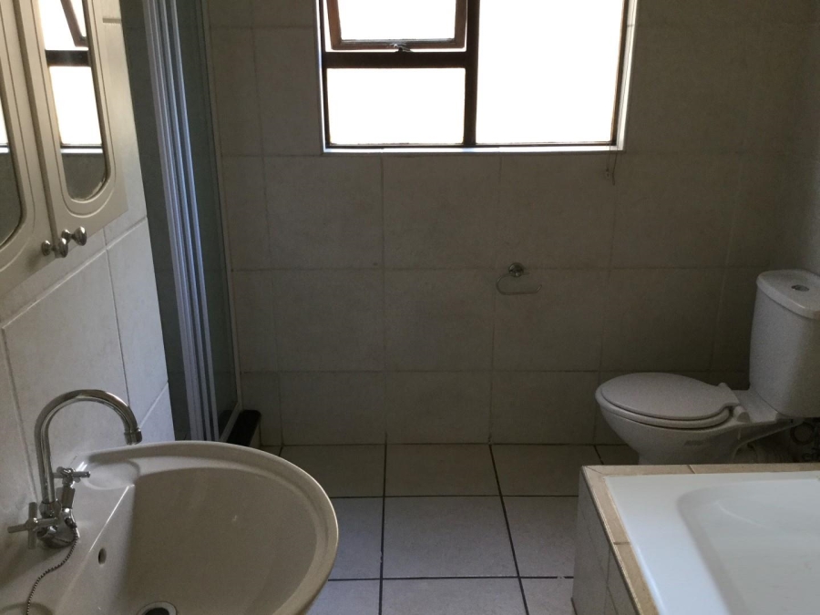 To Let 2 Bedroom Property for Rent in Sunninghill Gauteng