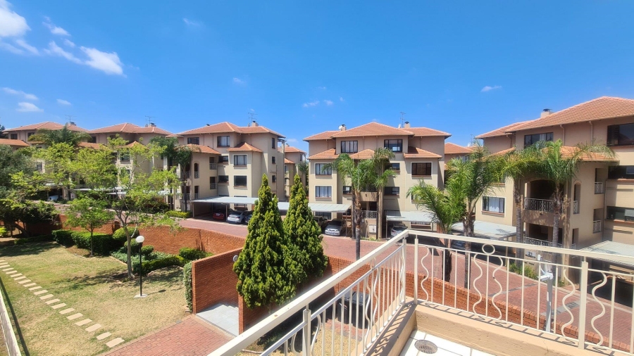 To Let 2 Bedroom Property for Rent in Sunninghill Gauteng