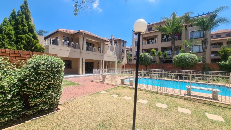 To Let 2 Bedroom Property for Rent in Sunninghill Gauteng