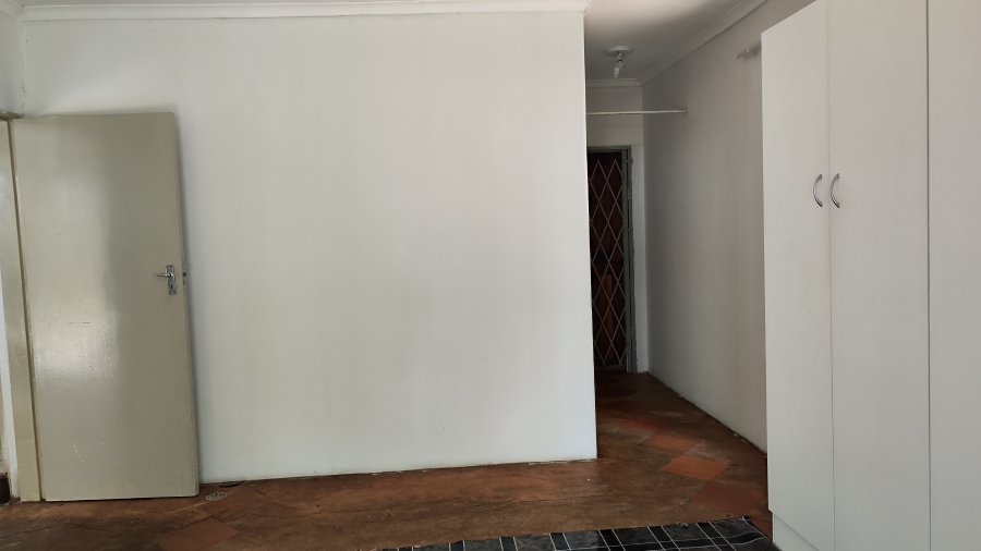 To Let 1 Bedroom Property for Rent in Knoppieslaagte Gauteng