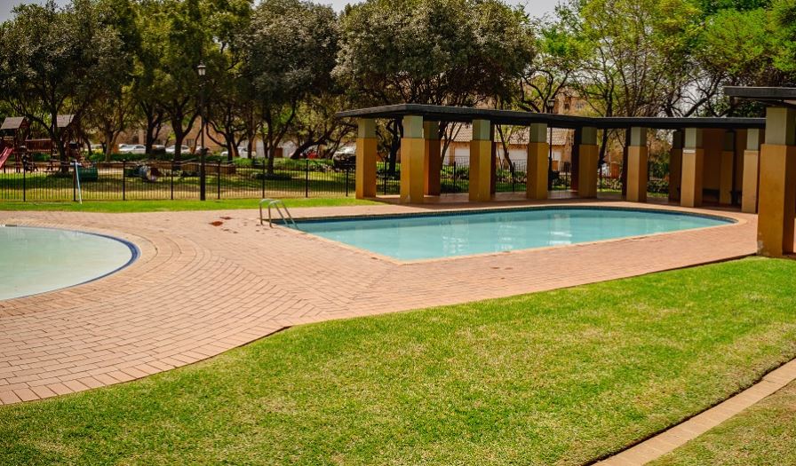 2 Bedroom Property for Sale in Highveld Gauteng