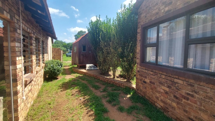 2 Bedroom Property for Sale in Vlakfontein Gauteng