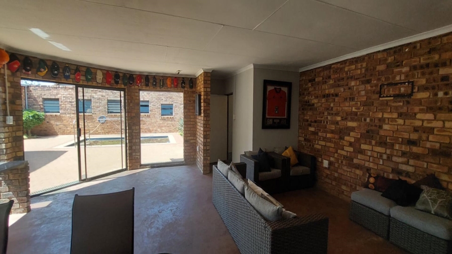 2 Bedroom Property for Sale in Vlakfontein Gauteng