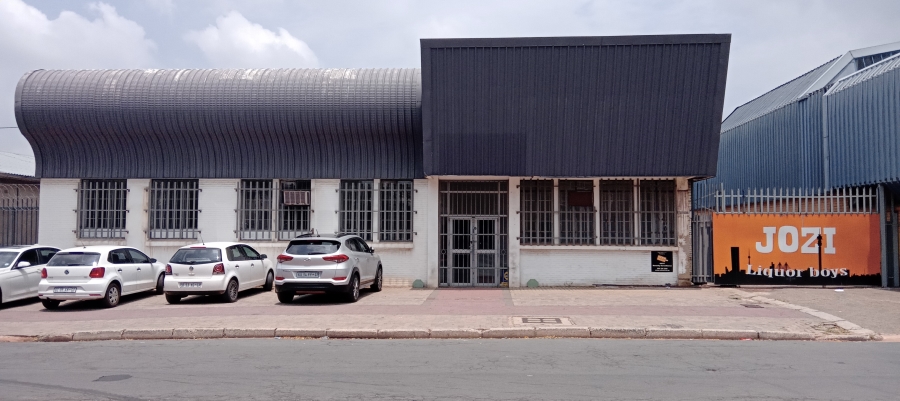 To Let commercial Property for Rent in Benrose Gauteng