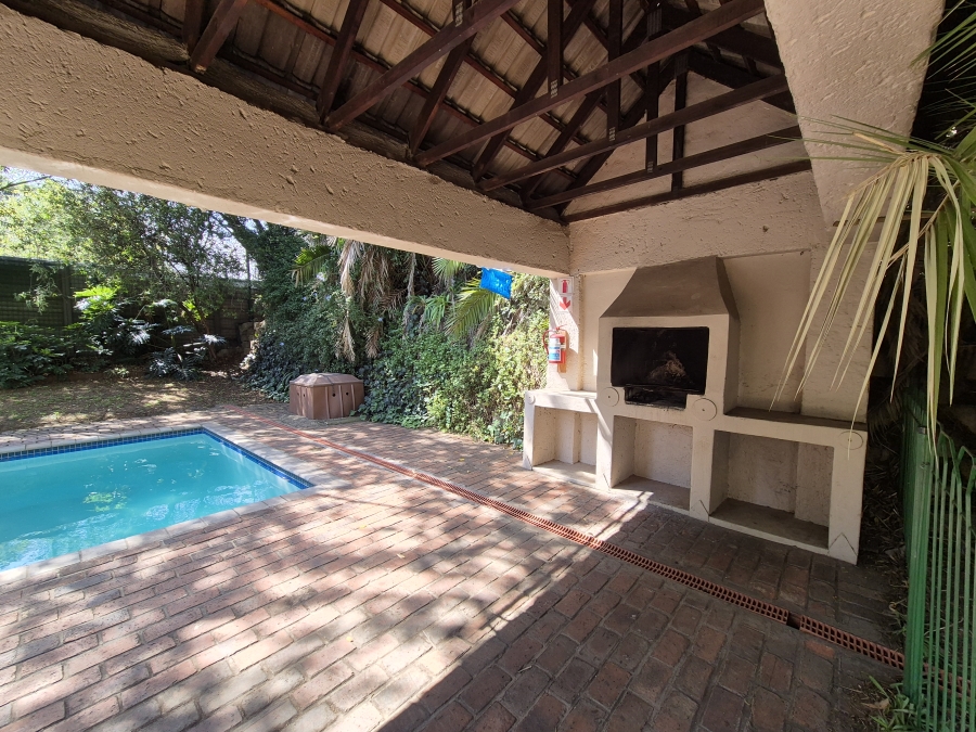 1 Bedroom Property for Sale in Bedfordview Gauteng