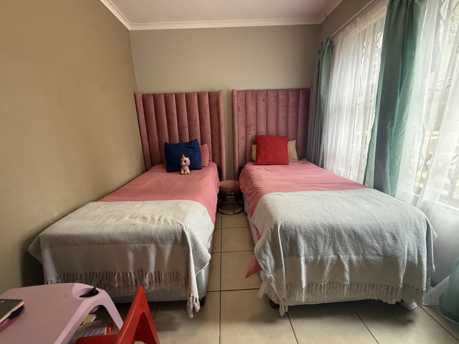 3 Bedroom Property for Sale in Ruimsig Gauteng