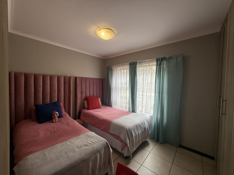 3 Bedroom Property for Sale in Ruimsig Gauteng