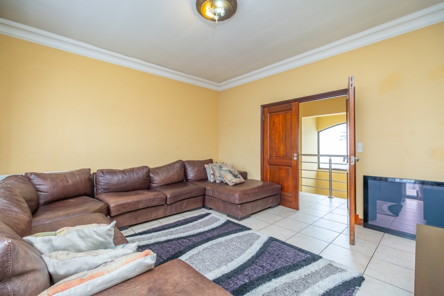 4 Bedroom Property for Sale in Olivedale Gauteng