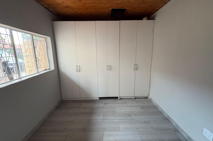 To Let 1 Bedroom Property for Rent in Croydon Gauteng