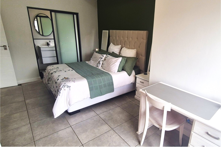 To Let 2 Bedroom Property for Rent in Waterfall Country Estate Gauteng